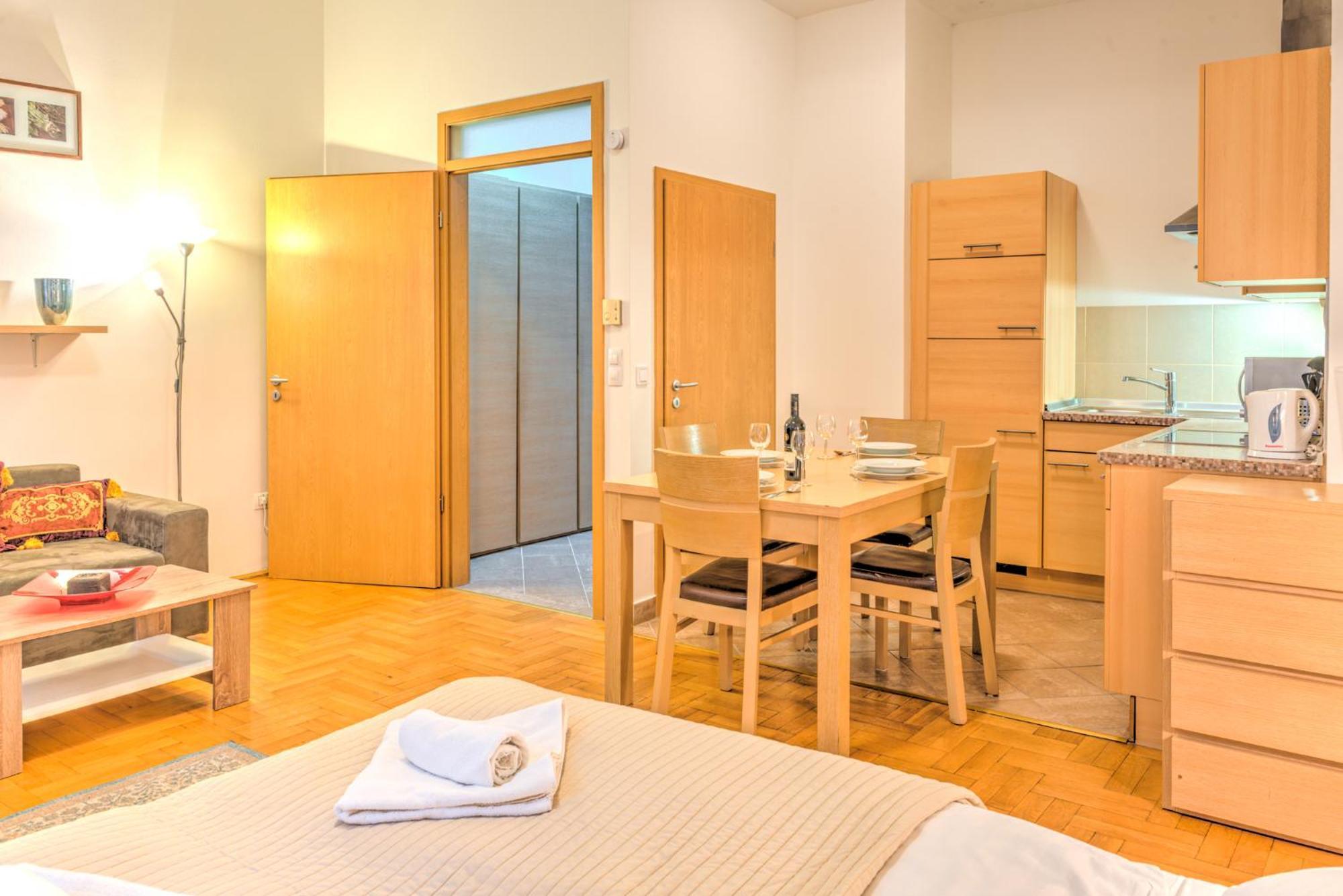 Central Downtown Apartments Budapeşte Dış mekan fotoğraf
